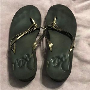 Roxy Flip Flops
